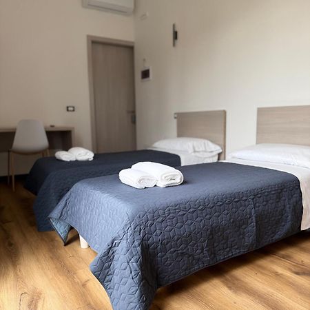 Hotel Infinity House - Eleganza Moderna Tra Treviso E Venezia à Casièr Extérieur photo