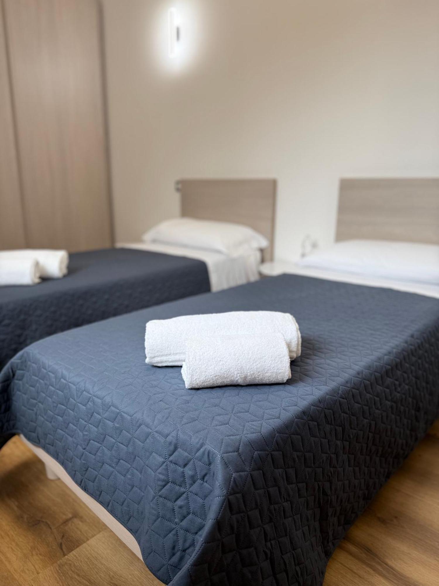 Hotel Infinity House - Eleganza Moderna Tra Treviso E Venezia à Casièr Chambre photo