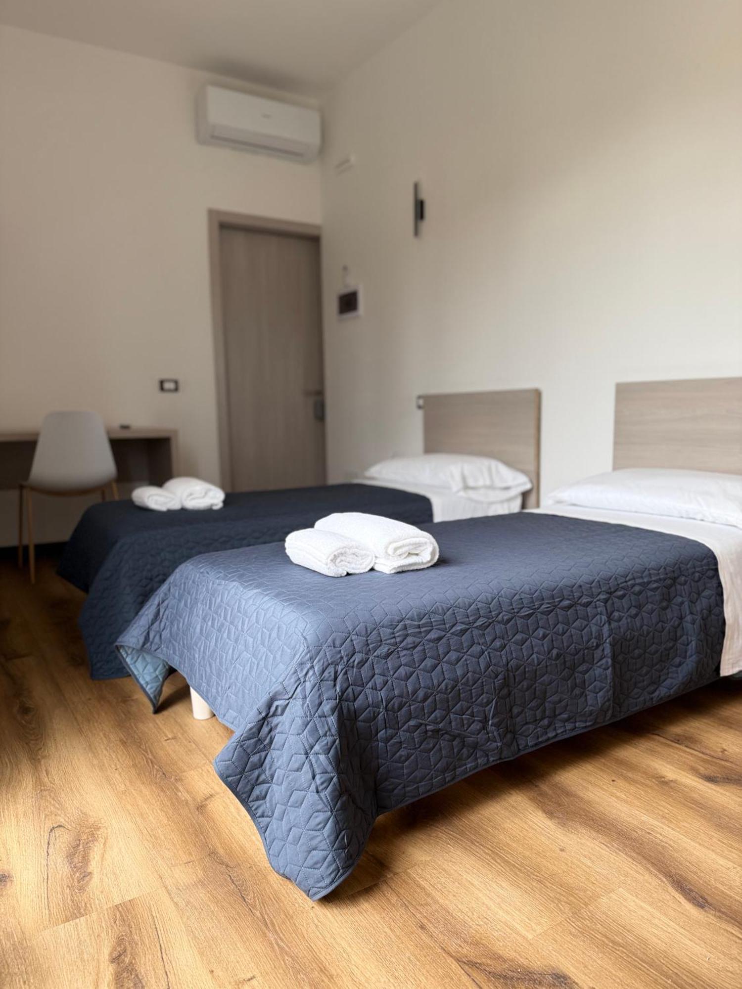 Hotel Infinity House - Eleganza Moderna Tra Treviso E Venezia à Casièr Extérieur photo