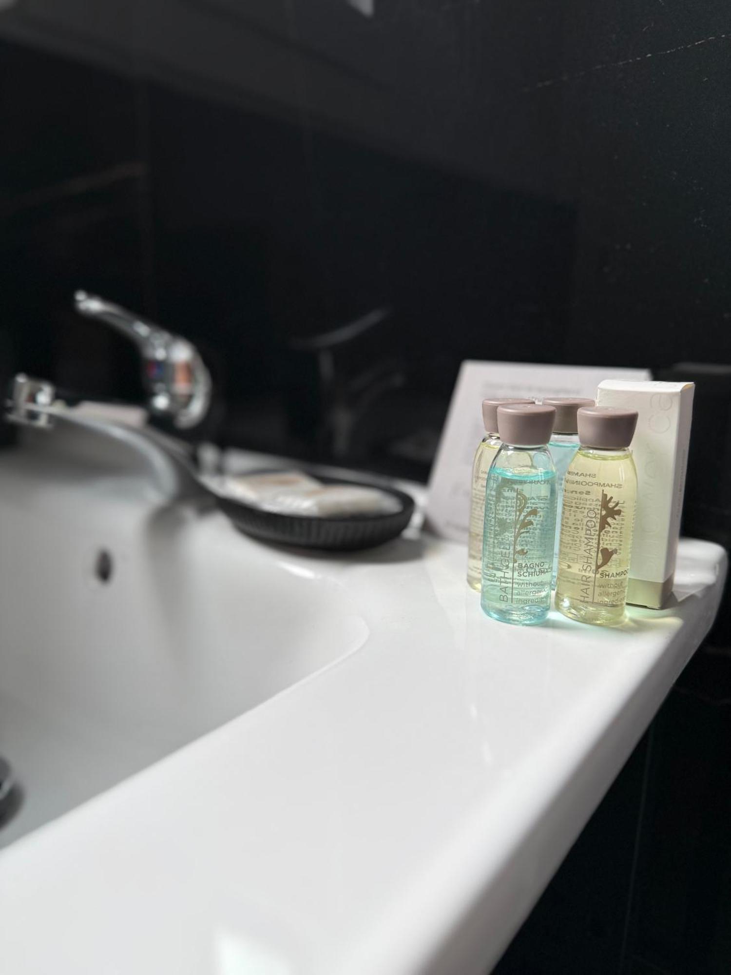 Hotel Infinity House - Eleganza Moderna Tra Treviso E Venezia à Casièr Extérieur photo