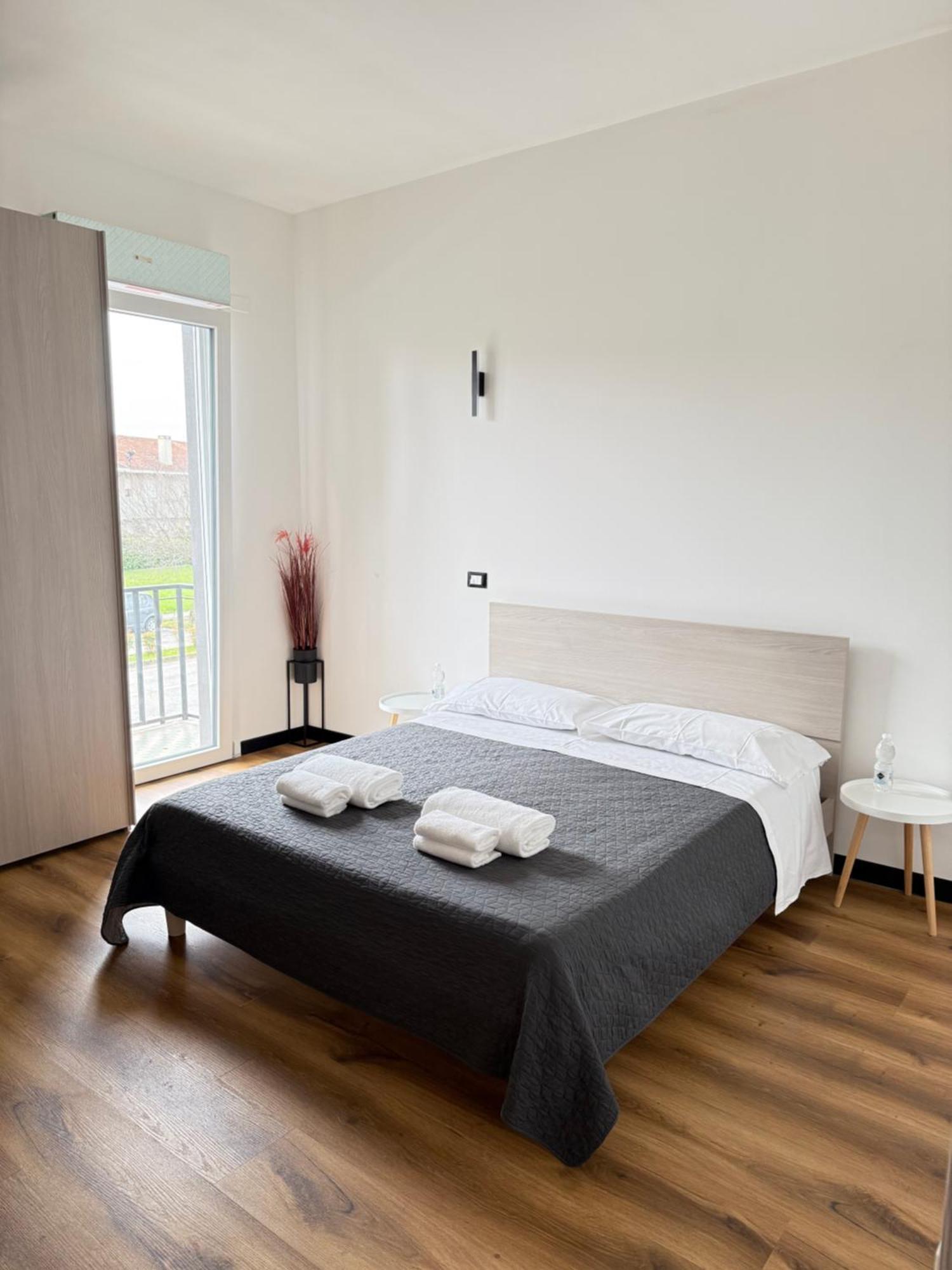 Hotel Infinity House - Eleganza Moderna Tra Treviso E Venezia à Casièr Extérieur photo